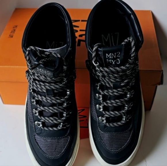 Miz Mooz Alpyne Sneakers Women's size 8.5 Slate Gray, blue Leather NWB Mid/Hi.- - Picture 6 of 13